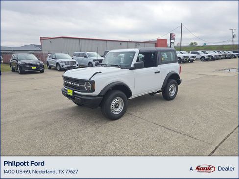 New 2025 Ford Bronco 2-Door image 1