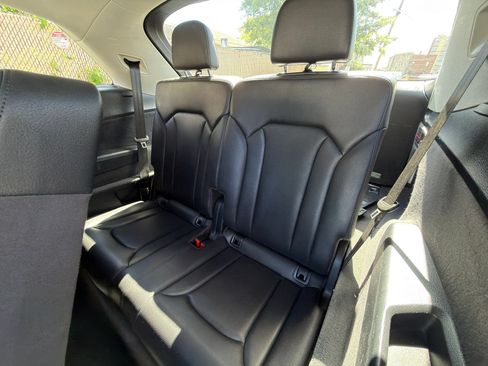 Used 2018 Audi Q7 3.0T Premium Plus AWD/4WD image 19
