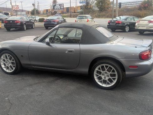 Used 2002 MAZDA MX-5 Miata SE image 14