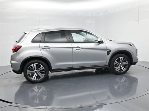 Used 2024 Mitsubishi Outlander Sport ES image 8