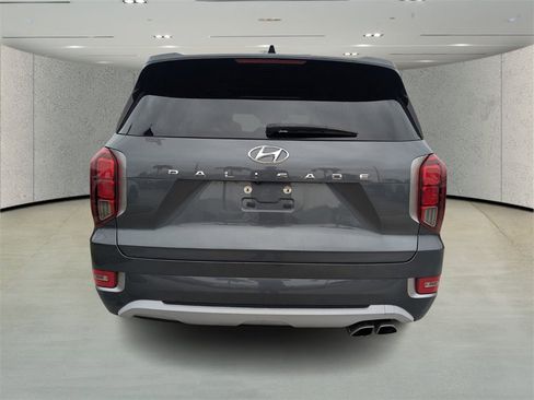 Used 2021 Hyundai Palisade Limited image 4