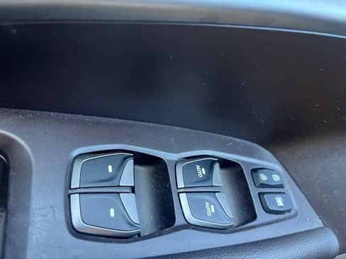 Used 2017 Hyundai Santa Fe Sport FWD image 24