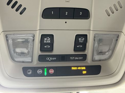 Used 2018 Buick Regal Preferred w/ Driver Confidence Package #1 image 28