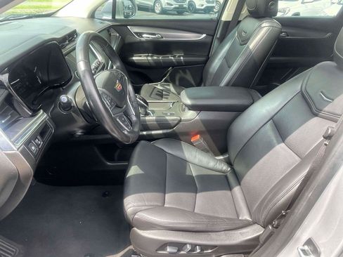 Used 2019 Cadillac XT5 Luxury FWD image 13