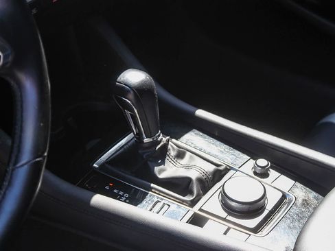 Used 2020 MAZDA MAZDA3 AWD Sedan w/ Preferred Package image 27