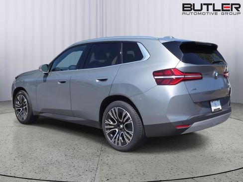 Used 2025 BMW X3 xDrive30i w/ Premium Package AWD/4WD image 4