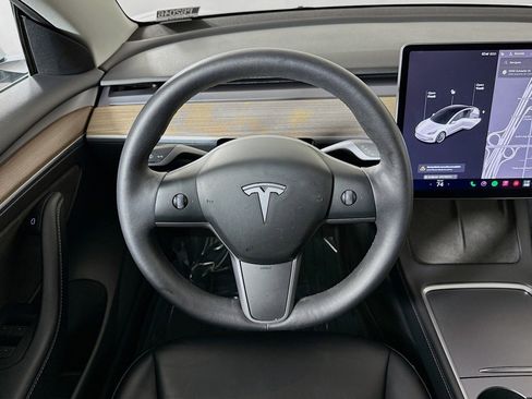 Used 2022 Tesla Model 3 Long Range AWD/4WD image 5
