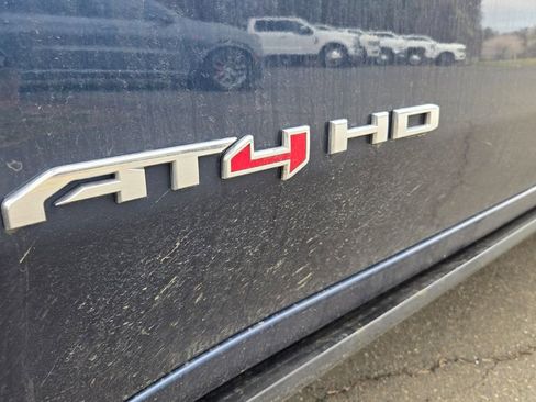 Used 2021 GMC Sierra 2500 AT4 w/ AT4 Premium Plus Package image 10