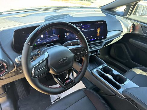 Used 2024 Chevrolet Equinox EV RS image 19