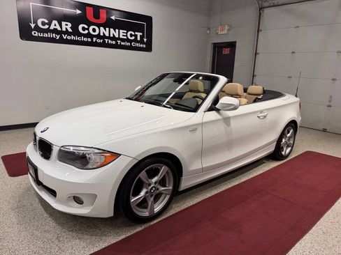 Used 2012 BMW 128i Convertible RWD image 2