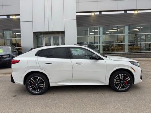 Used 2025 BMW X2 xDrive28i w/ Technology Package image 38