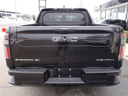 New 2025 GMC Sierra EV Denali image 4