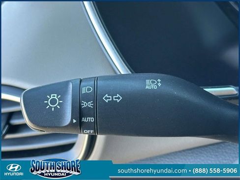 Certified 2023 Hyundai Santa Fe SEL image 24