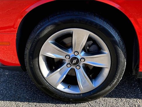 Used 2018 Dodge Challenger SXT w/ Sound Group image 29