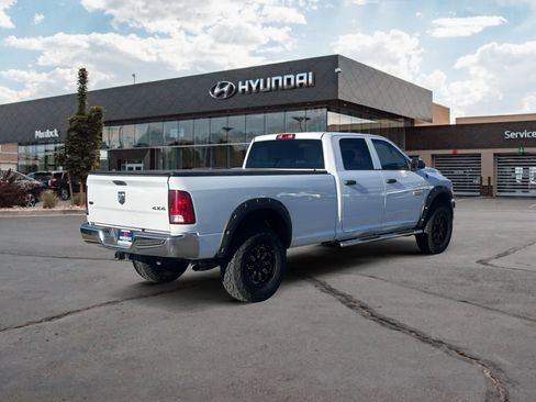 Used 2018 RAM 2500 Tradesman w/ Chrome Appearance Group image 5