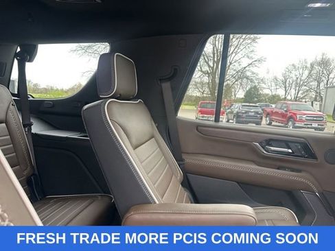 Used 2025 GMC Yukon Denali Ultimate image 18