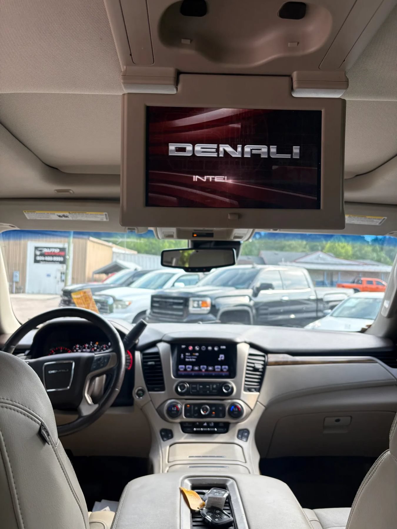 Used 2016 GMC Yukon Denali w/ Open Road Package AWD/4WD image 22