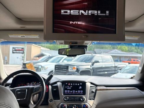 Used 2016 GMC Yukon Denali w/ Open Road Package AWD/4WD image 22