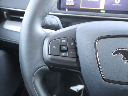 Used 2022 Ford Mustang Mach-E Select RWD image 23