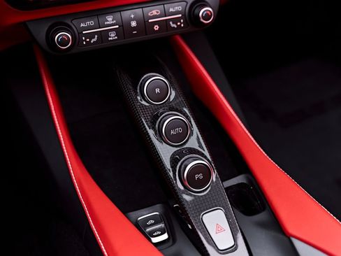 Used 2022 Ferrari Portofino M RWD image 80