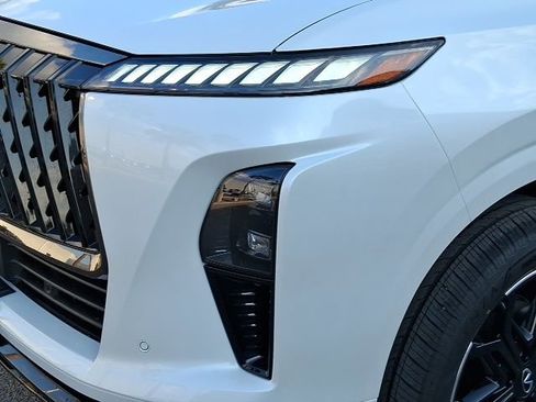 New 2026 INFINITI QX80 SPORT w/ Sport Exterior Package image 8