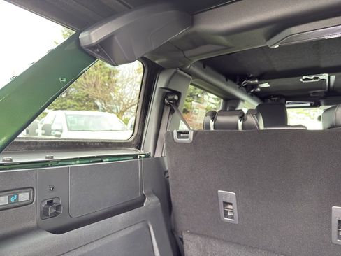 New 2025 Ford Bronco Outer Banks image 13