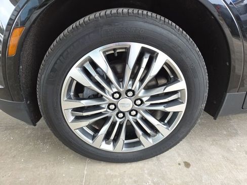 Used 2017 Cadillac XT5 Premium Luxury image 66