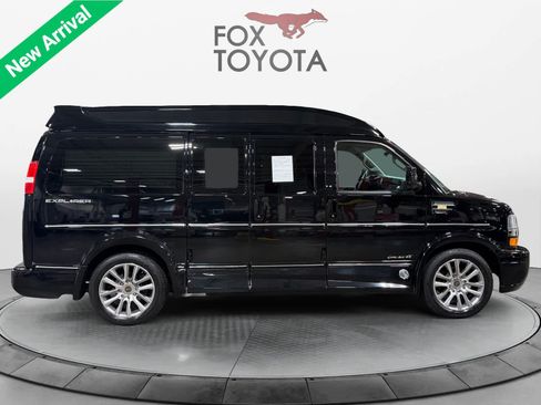 Used 2021 Chevrolet Express 2500 RWD image 7