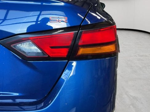 Used 2024 Nissan Altima 2.5 SR FWD image 50