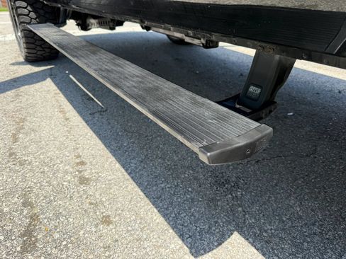 Used 2019 RAM 2500 Laramie AWD/4WD image 28