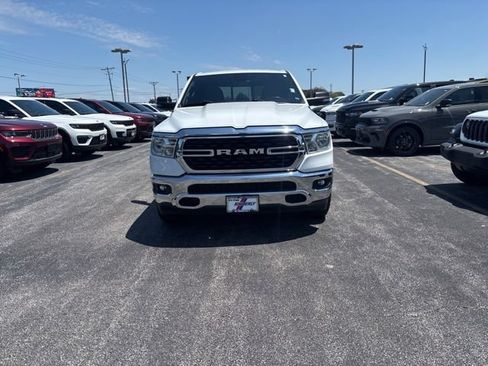 Used 2023 RAM 1500 Big Horn AWD/4WD image 3