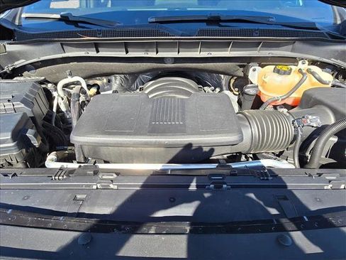 Used 2022 Chevrolet Tahoe RST w/ Luxury Package image 20