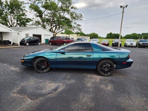 Used 1997 Chevrolet Camaro Z28 w/ Preferred Equipment Group 2 image 8