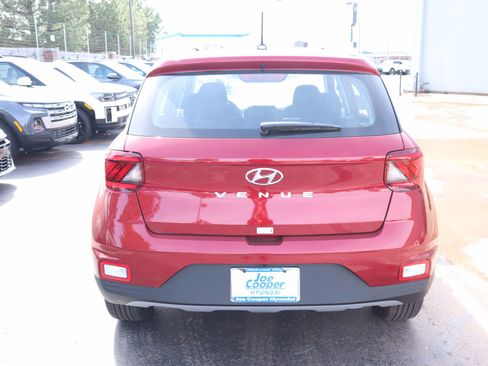 New 2026 Hyundai Venue SEL FWD image 7