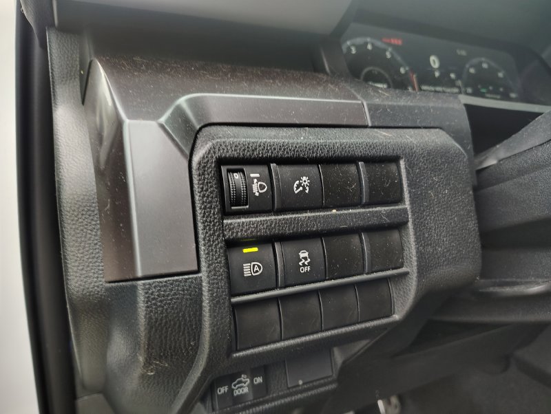 Used 2024 Toyota Tacoma TRD Sport AWD/4WD image 9