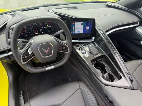 Used 2024 Chevrolet Corvette Z06 RWD image 19