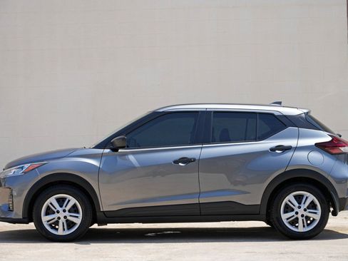 Used 2021 Nissan Kicks S FWD image 8