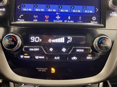 Used 2019 Nissan Murano S image 23