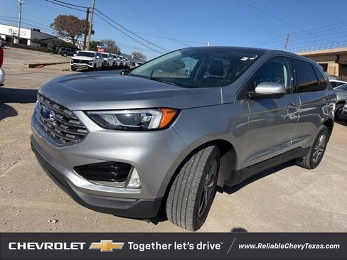 Used 2022 Ford Edge SEL w/ Convenience Package image 3
