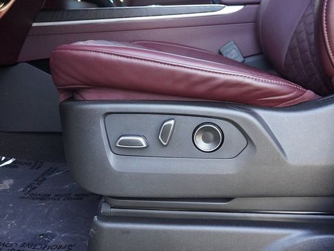 Used 2025 Cadillac Escalade Premium Luxury w/ LPO, Floor Liner Package image 42