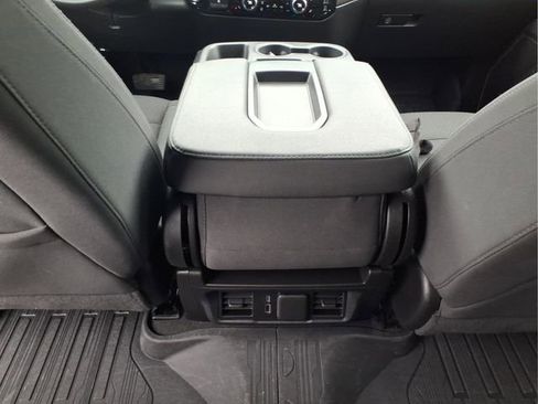 Used 2024 GMC Sierra 1500 Elevation w/ LPO, Elevation Black Package image 16