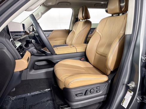Used 2025 INFINITI QX80 Sensory AWD/4WD image 27