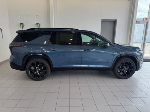 Certified 2024 Chevrolet Traverse RS AWD/4WD image 40
