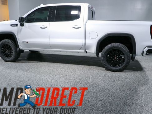 Used 2025 GMC Sierra 1500 AT4 w/ AT4 Preferred Package AWD/4WD image 11