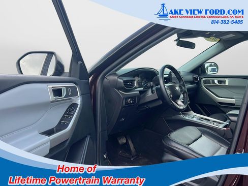 Used 2023 Ford Explorer XLT w/ Equipment Group 202A AWD/4WD image 19