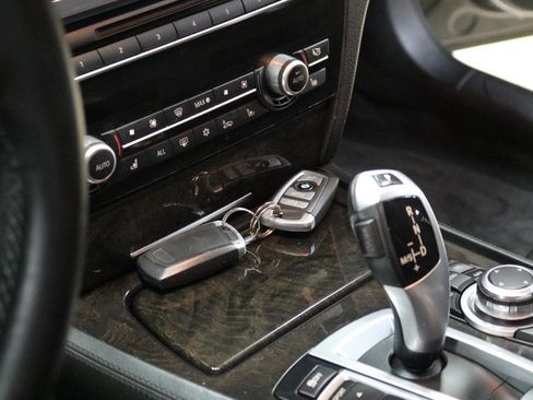 Used 2012 BMW 750Li image 75