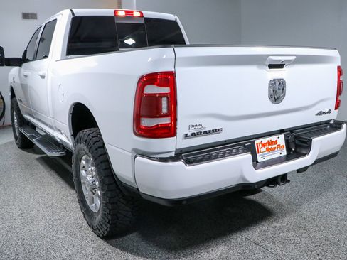 Used 2024 RAM 2500 Laramie AWD/4WD image 9