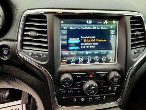 Used 2018 Jeep Grand Cherokee Altitude image 18