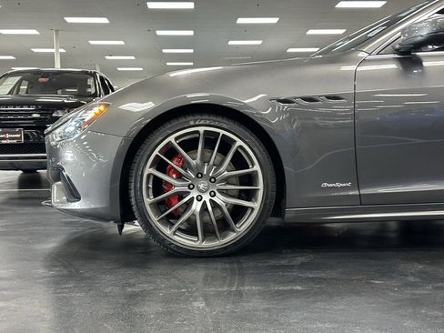 Used 2018 Maserati Ghibli S GranSport image 12