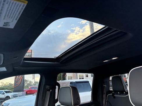 Used 2025 GMC Sierra 2500 AT4X image 20